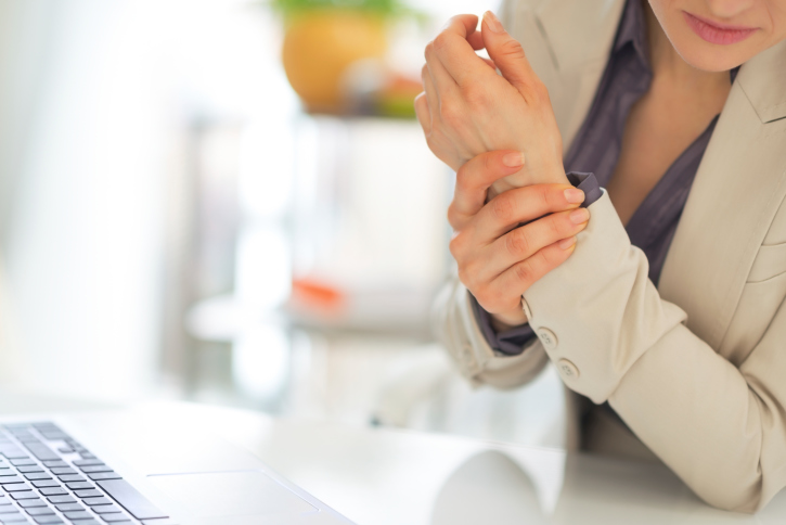 What's the difference between arthritis and arthrosis?